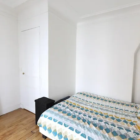 Charming Apartment Near Montmartre Paris